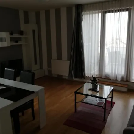 Niceplace Aparthotel